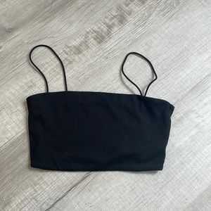 Basic black cropped tank top medium